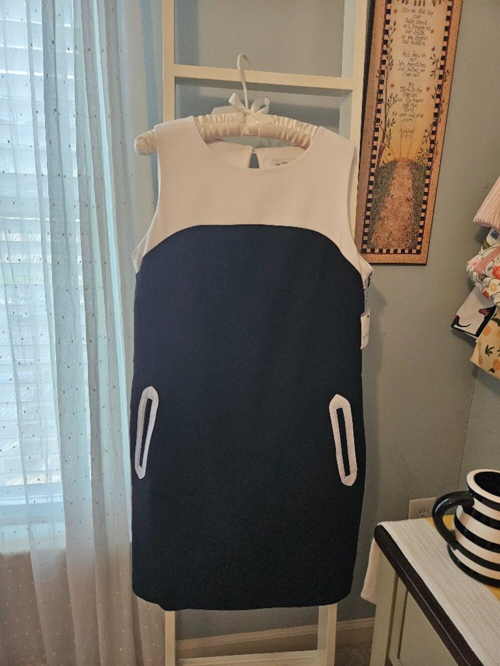 Liz Claiborne Black & Cream Sheath Dress